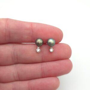925 Sterling Silver Pearl And Small Cubic Zirconia Stud Earrings A188